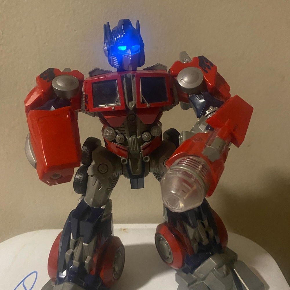 Transforming Robot Action Figure - Red and Blue